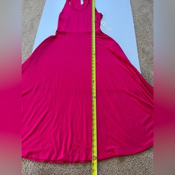 KiraGrace MIDI Fit and Flare Yoga Dress Rose Pink Size Medium New with Tags - Picture 5 of 8